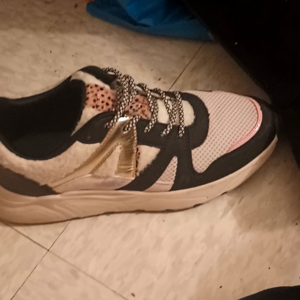 Posh sneaker everyone loves I get compliments ever time I wore them